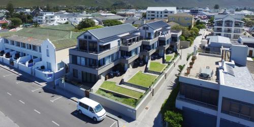Hermanus City-Centre Apartment | Harbour House Hotel - Le Paradis Apartments