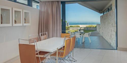 Hermanus City-Centre Apartment | Harbour House Hotel - Le Paradis Apartments