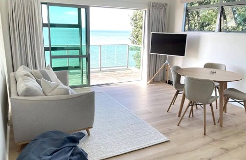 Clarks Beach Apartment | Harbour View Apartment Auckland, New Zealand