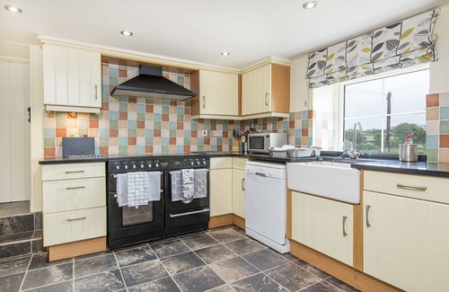 Porthgain Cottage | Harbour View, Holiday Cottage Porthgain, Sleeps 10, 5 bedrooms, bathrooms