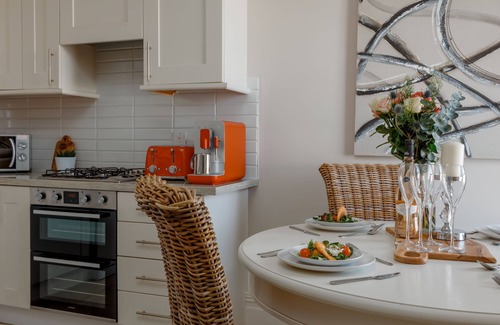 Weymouth Cottage | Harbour Vista - Quayside apartment for four