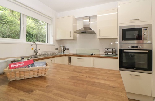 Heligan Cottage | Harcombe House Bungalow 9