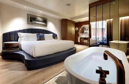 Palos de la Frontera Hotel | Hard Rock Hotel Madrid