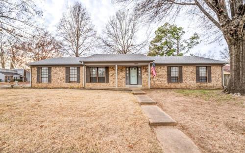 Cordova House | Hardwood Guesthouse