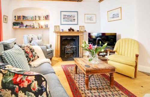 Treator House | Hardys Cottage