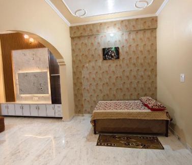 Mathura Villa | Hare Krishna Homestay
