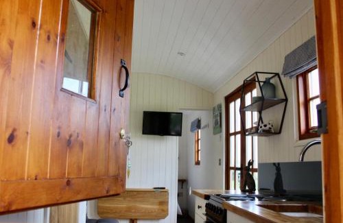 Truro House | Hare's Hut