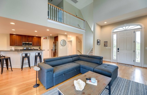 Harkers Island Villa | Harkers Island Vacation Rental with Pool Table!