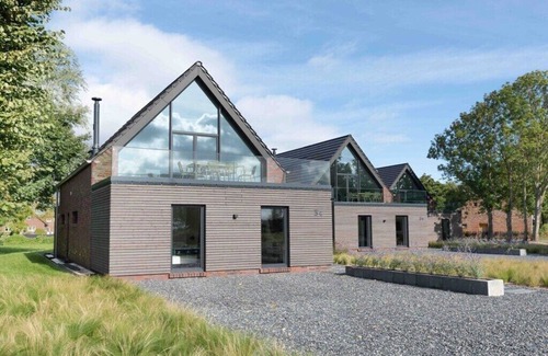 Neufunnixsiel House | Harlepadd 3c Modern retreat