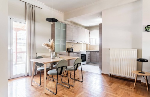 Exarhia Apartment | Harmonious 2BR Apartment in Exarchia