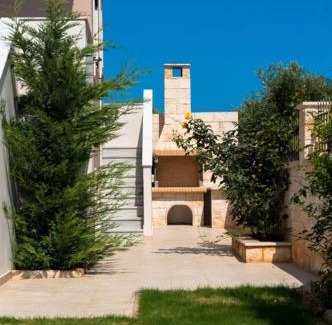 Adele Villa | Harmony and Nature Family Villas - 3km from beach