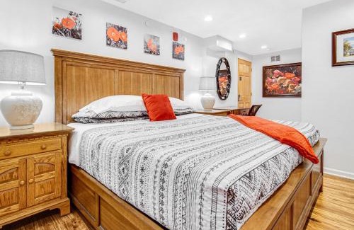 Plato Center Bed & Breakfast | Harmony Inn, Huntley Illinois