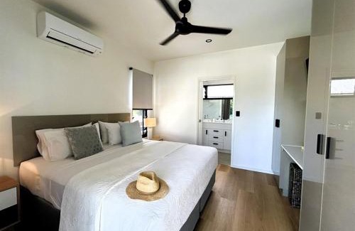 Mission Beach House | Harper