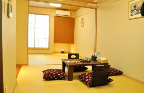Nishinari Hotel | Harper House