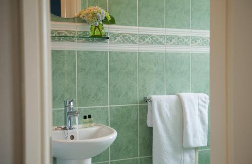 Lower Swanwick Hotel | Harper's Steakhouse with Rooms, Southampton Swanwick Marina