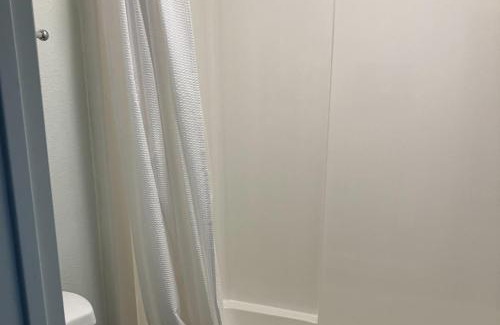 Kimberling City Hotel | Harper Valley 11