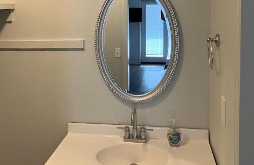 Kimberling City Hotel | Harper Valley 9