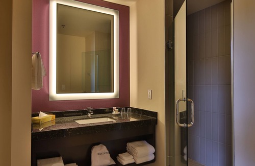 Murphy Hotel | Harrah's Cherokee Valley River – A Caesars Rewards Destination