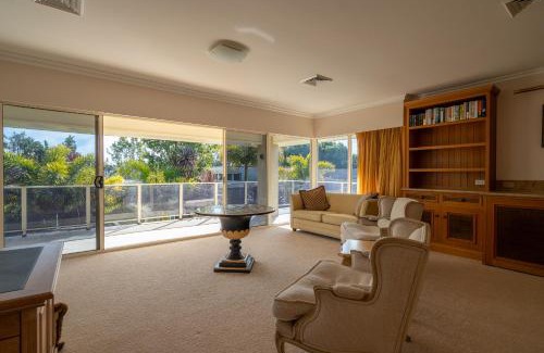 Harrington Hotel | Harrington River Lodge