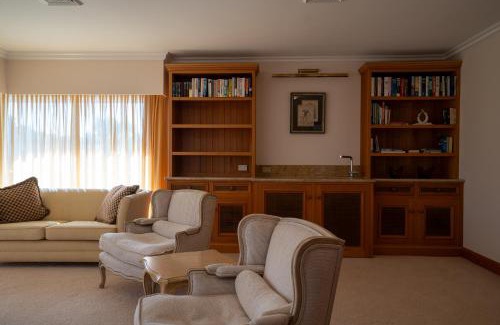 Harrington Hotel | Harrington River Lodge