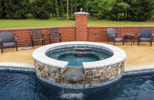 Tougaloo House | Harris Estates is a secluded, peaceful property in Clinton School District.
