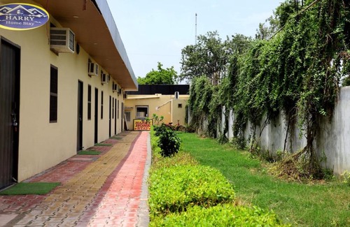Taj Ganj House | Harry Home Stay