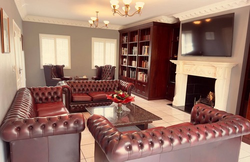 Millhouse Green Cottage | Hartcliffe View, MILLHOUSE GREEN