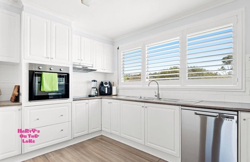 Tuross Head House | Hartys on the Lake Su
