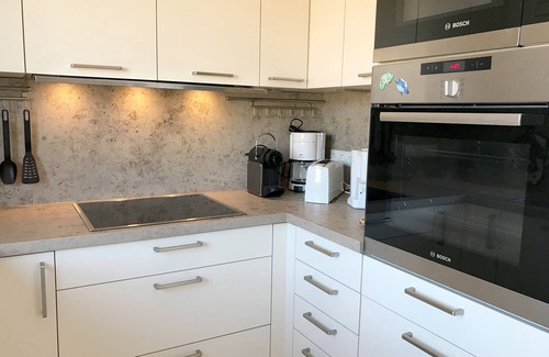 Langenargen Apartment | Haruna vacation apartment - close to the lake, flooded with light with 2 balconies and parking space