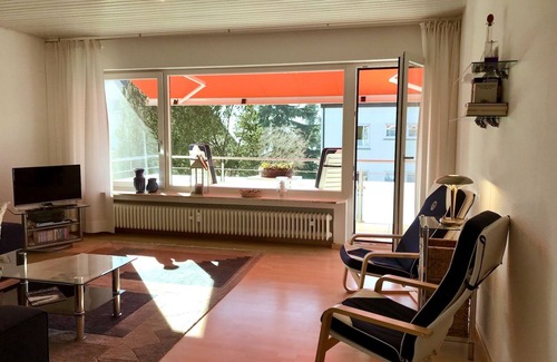 Langenargen Apartment | Haruna vacation apartment - close to the lake, flooded with light with 2 balconies and parking space
