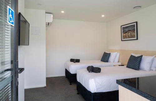 Lowburn Apartment | Harvest Park Studios Accommodation