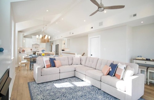 Sea Isle City House | Has a Pool! Great location within walking distance of downtown Sea Isle