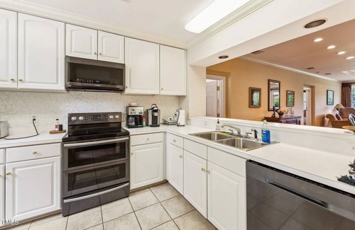 Chapel Hill House | Hatteras Cottage at Governor's Club