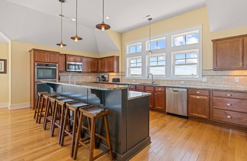Buxton House | Hatteras Retreat Oceanfront Home + Pets Stay Free