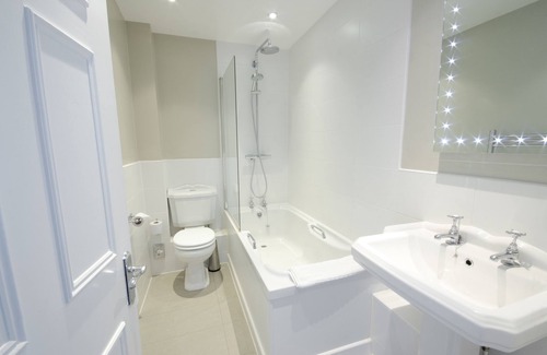 Gloucester Hotel | Hatton Court