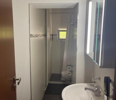 Wassen Apartment | Haus Alpenhof