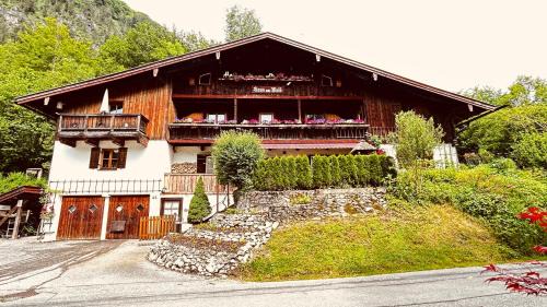 Marktschellenberg Apartment | Haus am Wald -FeWo 2
