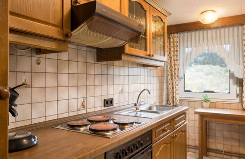 Quiddelbach House | Haus Annes by Interhome
