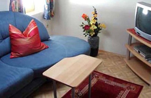 Unterammergau Apartment | Haus Beschta Josef - Apartment (2 bed.)