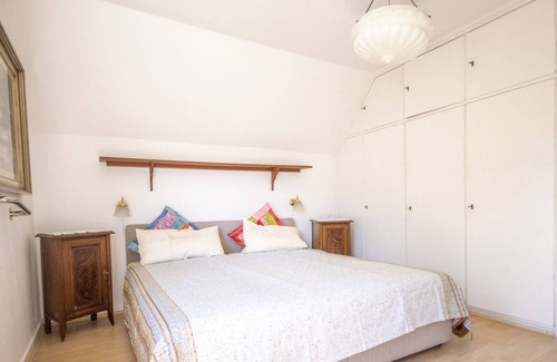 Doese House | Haus Frey - located in an idyllic residential area with a garden