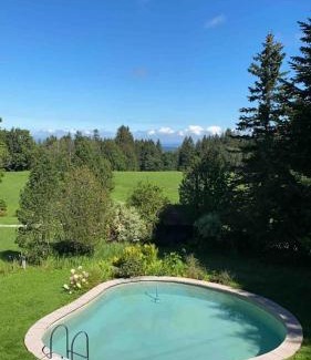 Sonnen Apartment | Haus Hochland - Moderne Alpenwohnung Garten&Natur