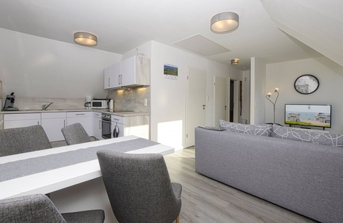 Busum Apartment | Haus im Törn 3. beautiful apartment in a good location - with balcony!
