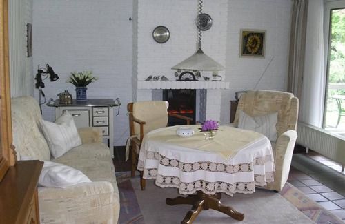 Westerstede Apartment | Haus Meise - apartment/apartment, shower and bath, toilet, 1 bedroom