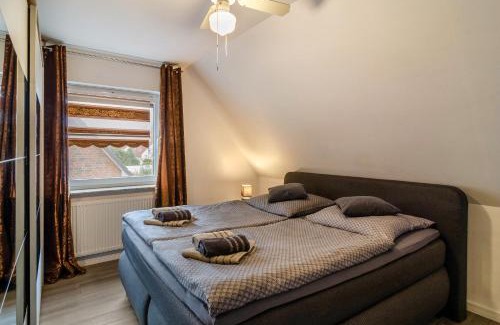 Heppens House | Haus mit Garten und Kamin
