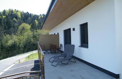 Leutschach Apartment | Haus Schloßbergblick