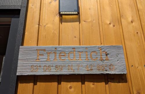 Papenburg Boat Rental | Hausboot Friedrich