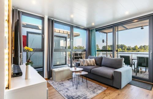 Oberhavel Boat Rental | Hausboot Joana