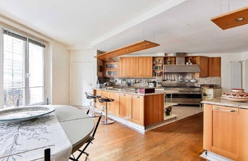 Porte-Dauphine Apartment | HAUSSMANN LUXURY 230M2 OF PURE SPLENDOUR-AVENUE FOCH
