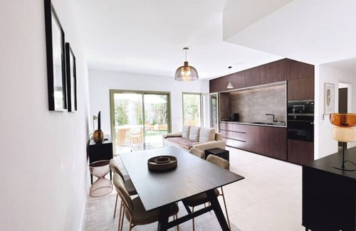 Bonneveine Apartment | Haut de Gamme, Design Soigné et Parking Gratuit