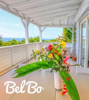 Rifflet Apartment | Haut de villa BEL BO & Bas de villa Tibo vu mer et accès mer